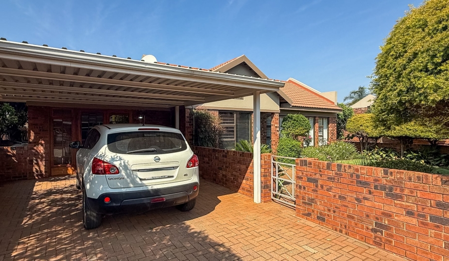 2 Bedroom Property for Sale in Flamwood North West